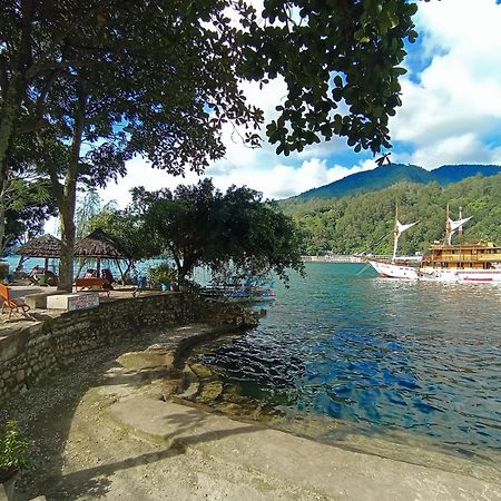 Pandu Lakeside Hotel Parapat Εξωτερικό φωτογραφία