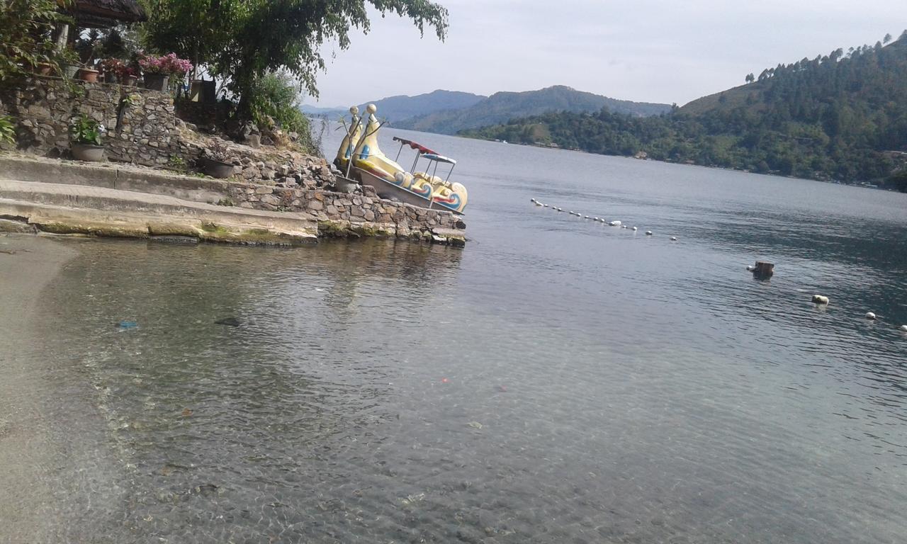 Pandu Lakeside Hotel Parapat Εξωτερικό φωτογραφία