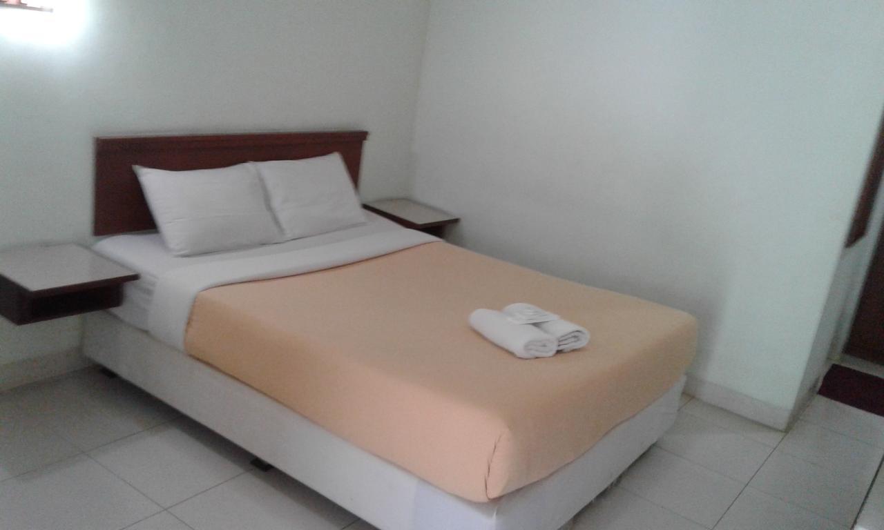 Pandu Lakeside Hotel Parapat Εξωτερικό φωτογραφία