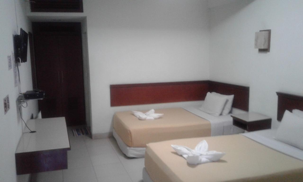 Pandu Lakeside Hotel Parapat Εξωτερικό φωτογραφία