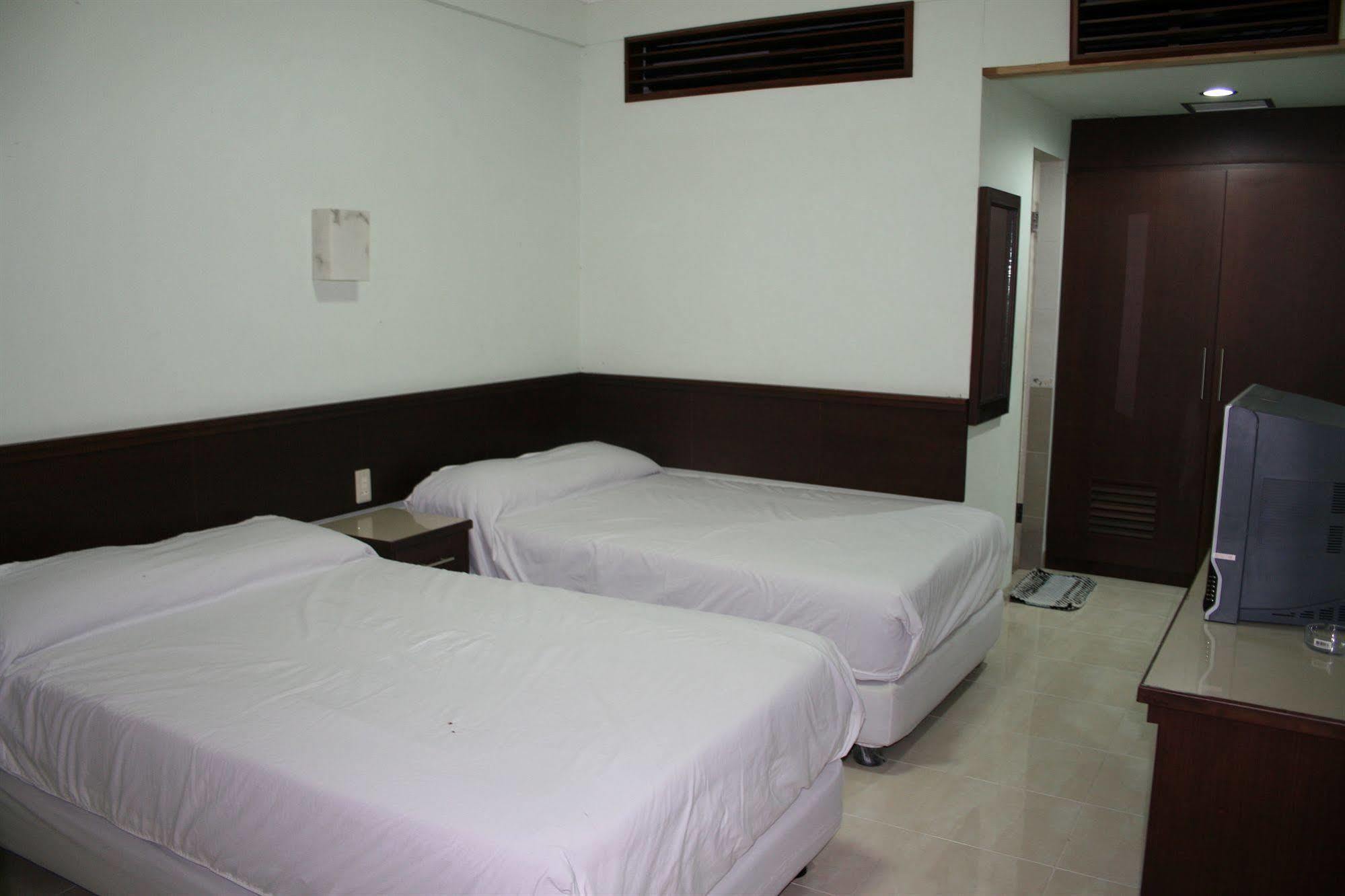 Pandu Lakeside Hotel Parapat Εξωτερικό φωτογραφία