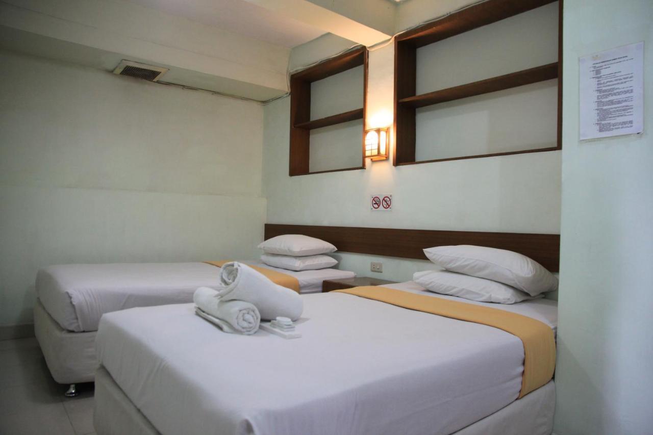 Pandu Lakeside Hotel Parapat Εξωτερικό φωτογραφία
