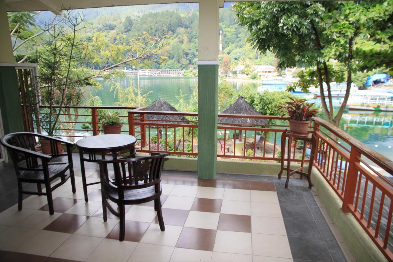 Pandu Lakeside Hotel Parapat Εξωτερικό φωτογραφία