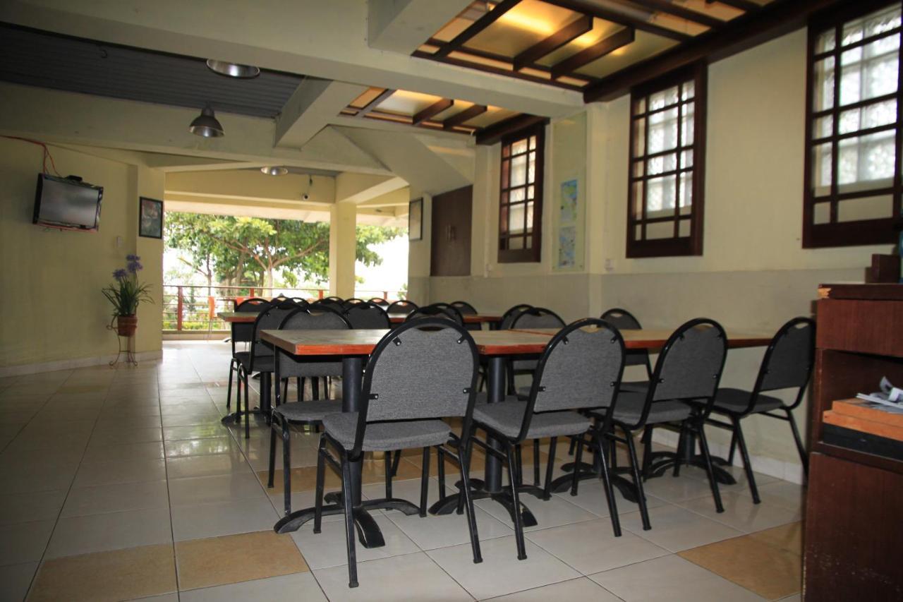 Pandu Lakeside Hotel Parapat Εξωτερικό φωτογραφία