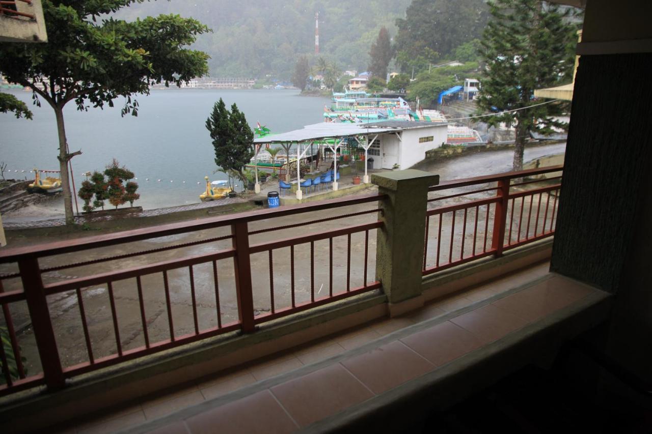 Pandu Lakeside Hotel Parapat Εξωτερικό φωτογραφία