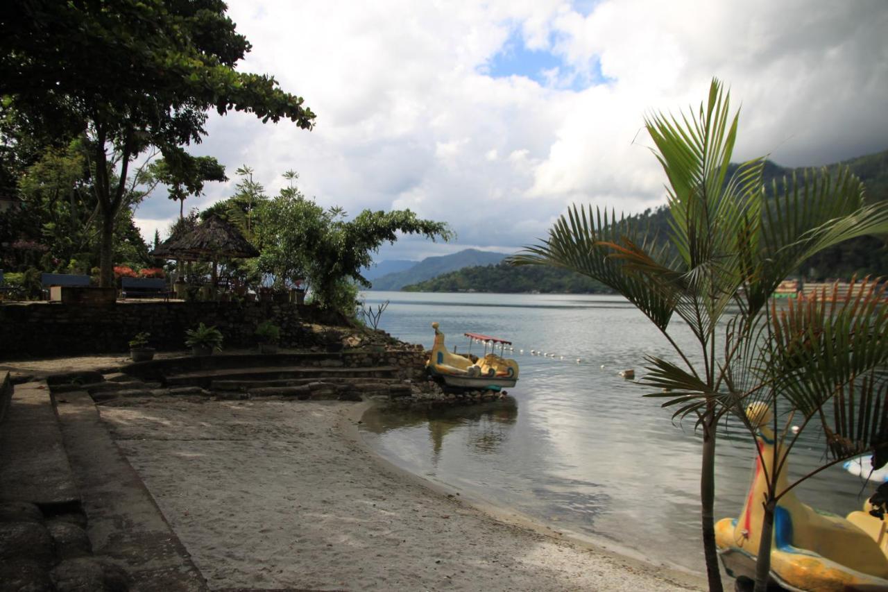 Pandu Lakeside Hotel Parapat Εξωτερικό φωτογραφία