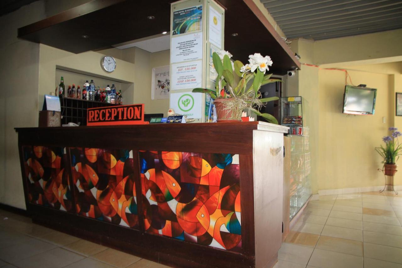 Pandu Lakeside Hotel Parapat Εξωτερικό φωτογραφία